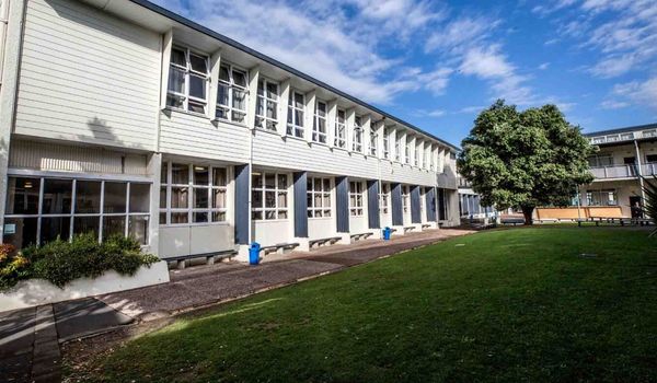 Mount Roskill Grammar School